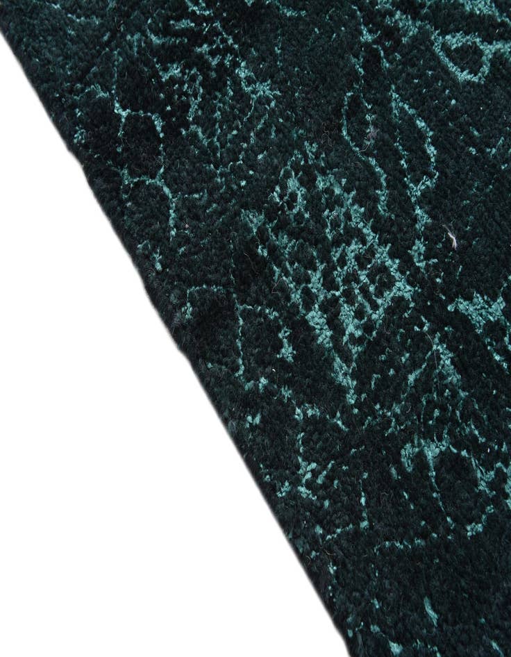 Detail image of 5' x 8'  Hand Knotted Darya Rug