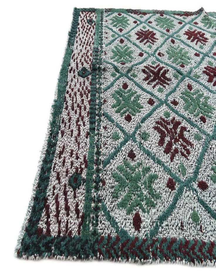 Detail image of 4' 10 x 6' 11  Hand Knotted Darya Wool Rug