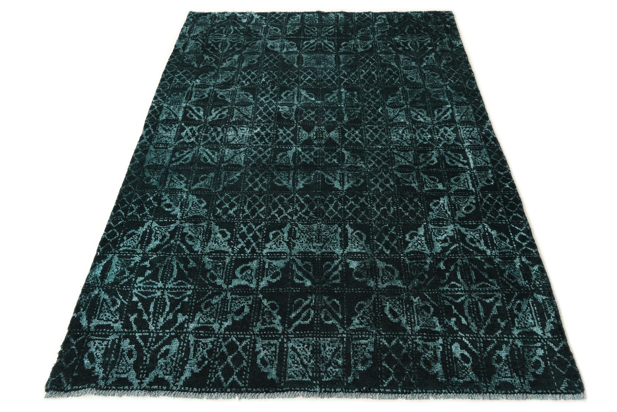 5' x 8' Hand Knotted Darya Rug