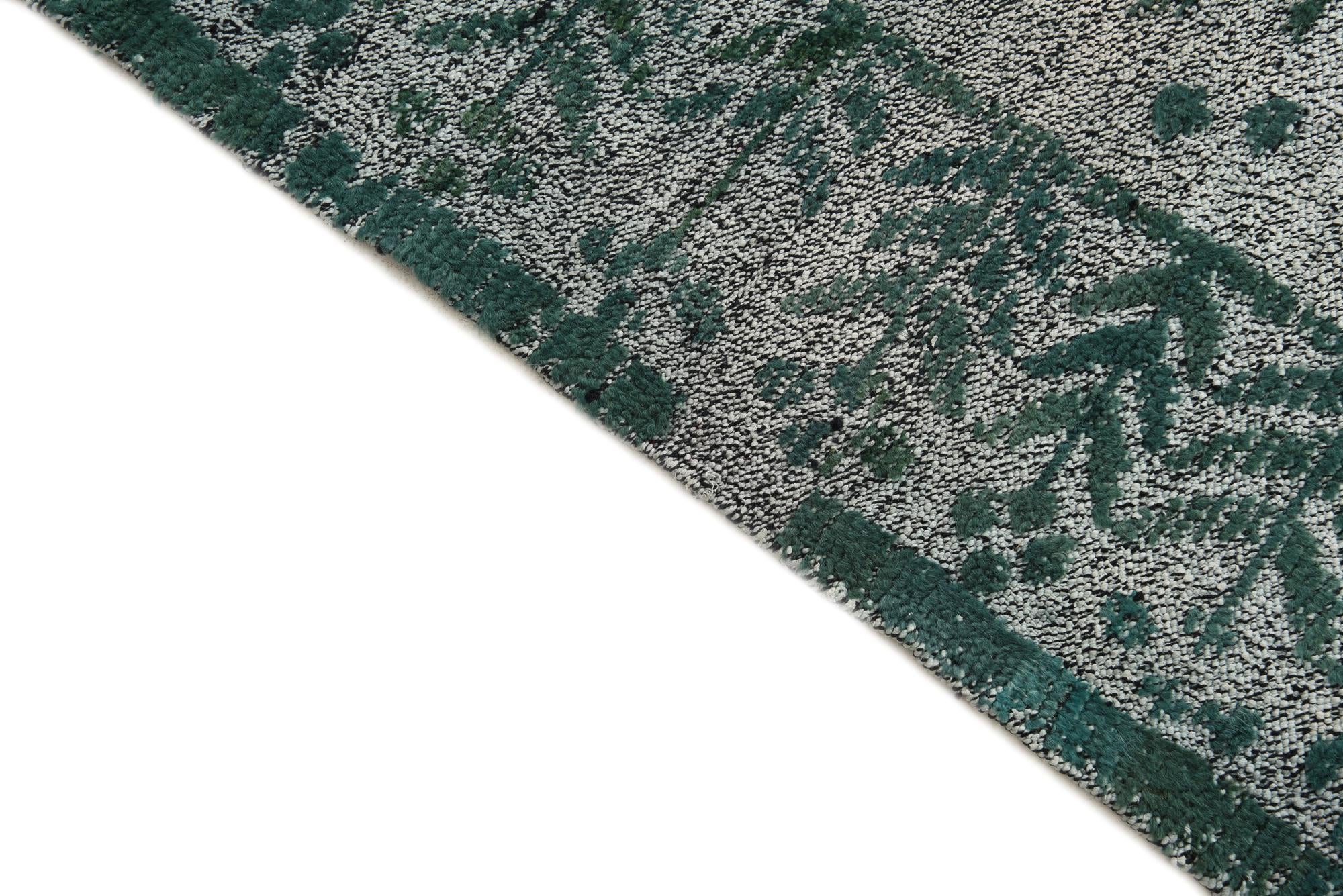 5' 3 x 6' 10 Hand Knotted Darya Wool Rug