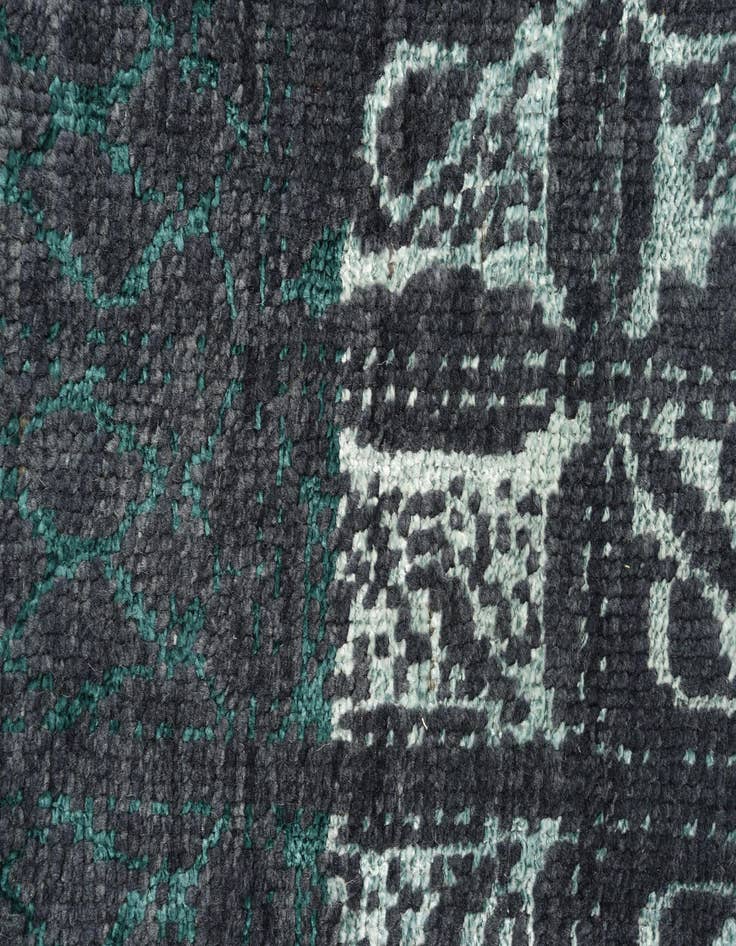 Detail image of 5' 10 x 9'  Hand Knotted Darya Rug