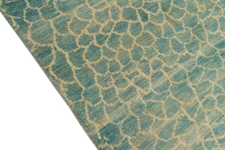 Detail image of 5' 6 x 7' 10 Hand Knotted Darya Wool Rug
