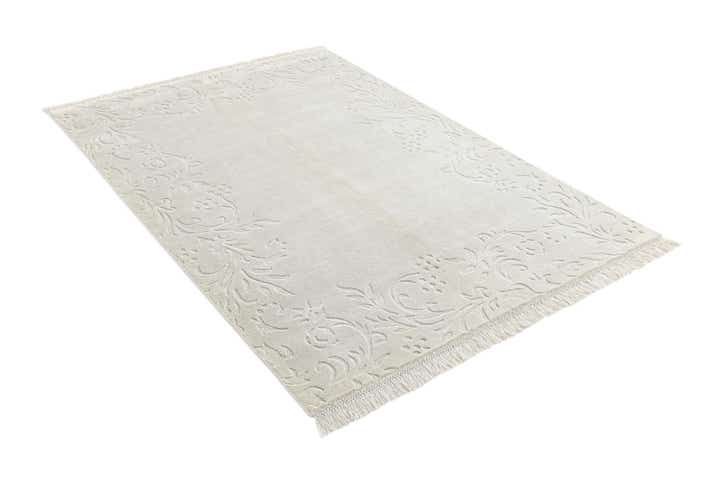 4' 2 x 6' 2 Darya Rug