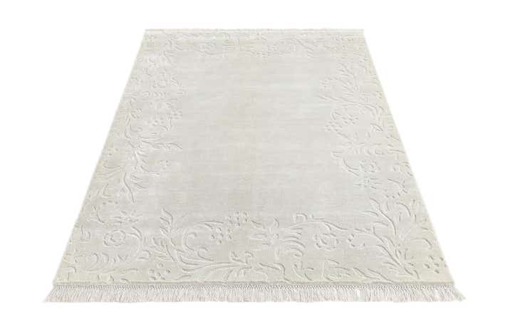 4' 2 x 6' 2 Darya Rug