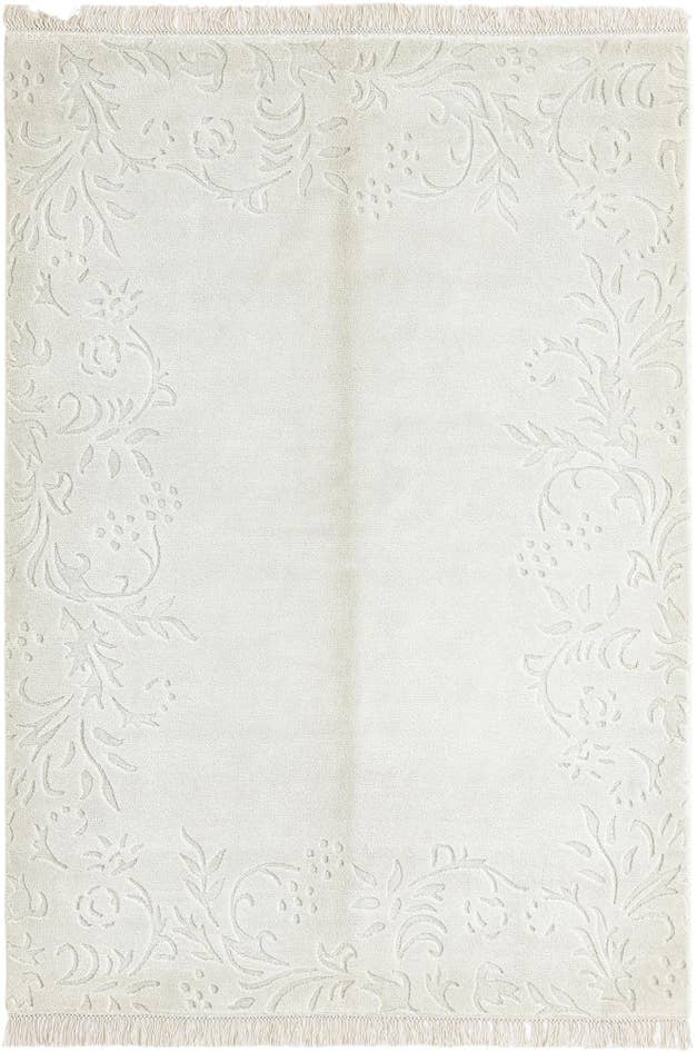 Detail image of 4' 2 x 6' 2 Darya Rug