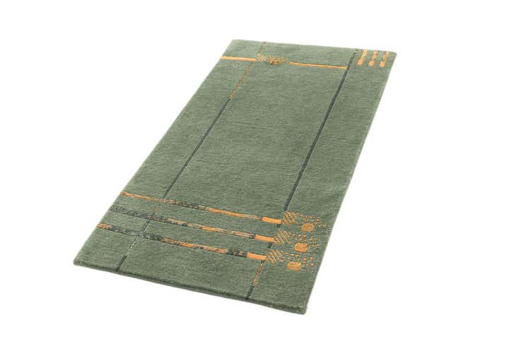 2' 5 x 4' 8 Hand Knotted Gabbeh Rug