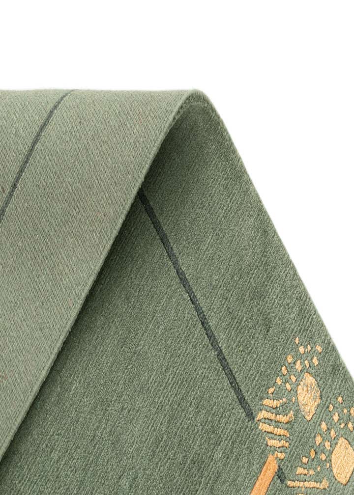 2' 5 x 4' 8 Hand Knotted Gabbeh Rug