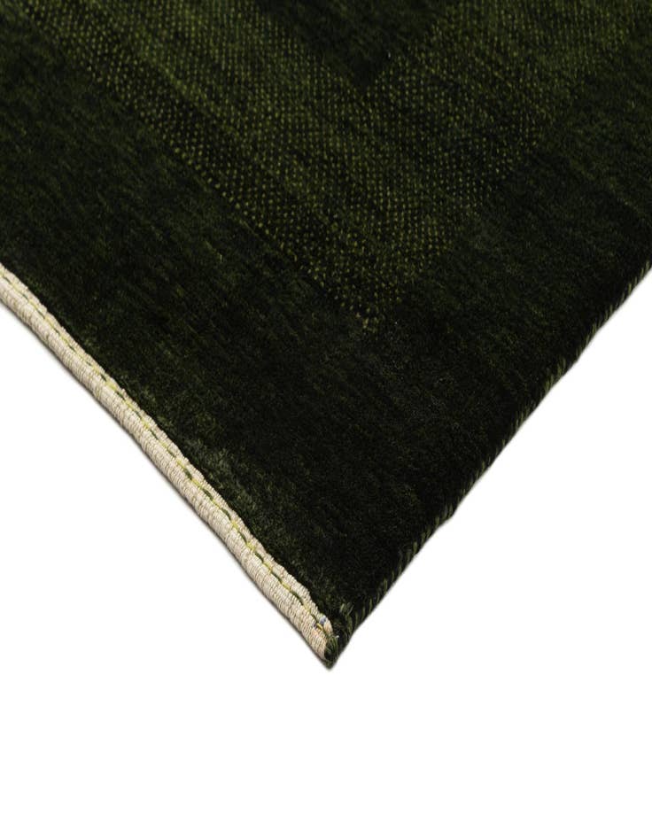 Detail image of 6' 7 x 9' 11 Gabbeh Rug