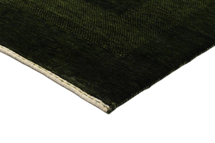 Detail image of 6' 7 x 9' 11 Gabbeh Rug