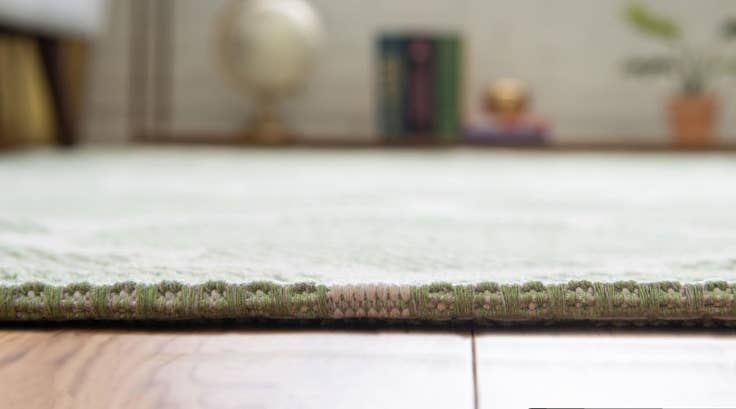 Detail image of 6' 4 x 9' Georgia Rug