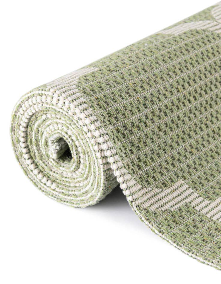 Detail image of 6' 4 x 9' Georgia Rug