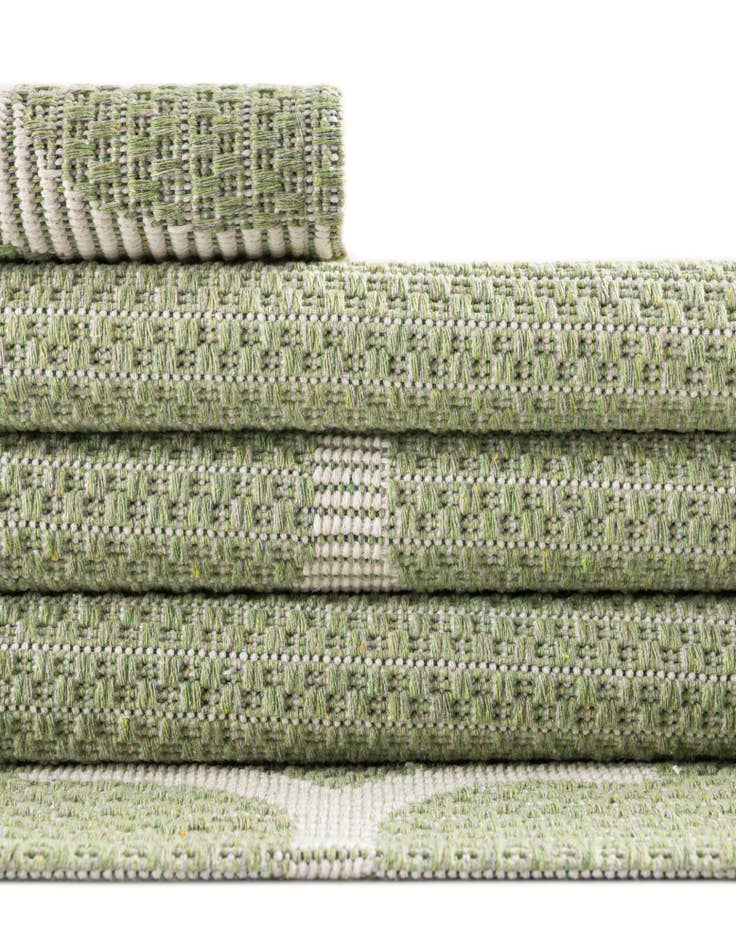 Detail image of 6' 4 x 9' Georgia Rug