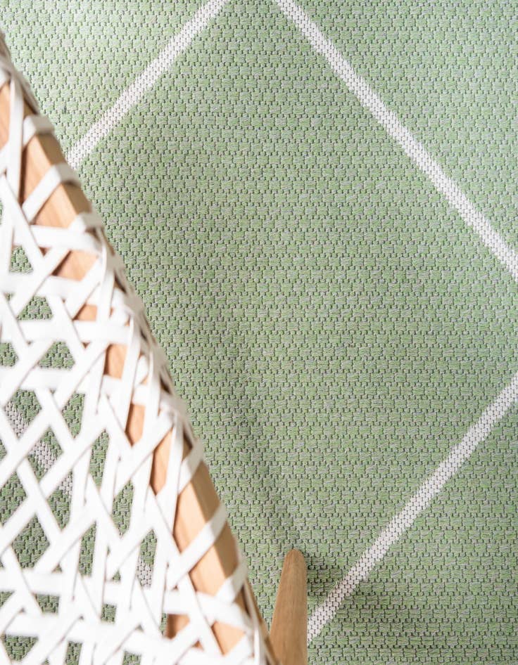 Detail image of 5' x 7' 2 Georgia Rug