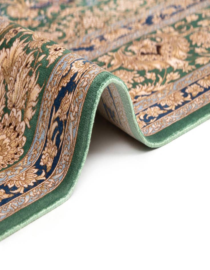 Detail image of 5' 11 x 9' 2 Ghom Design Rug