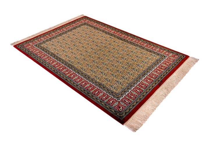 Detail image of 3' 3 x 4' 8 Ghom Silk Rug