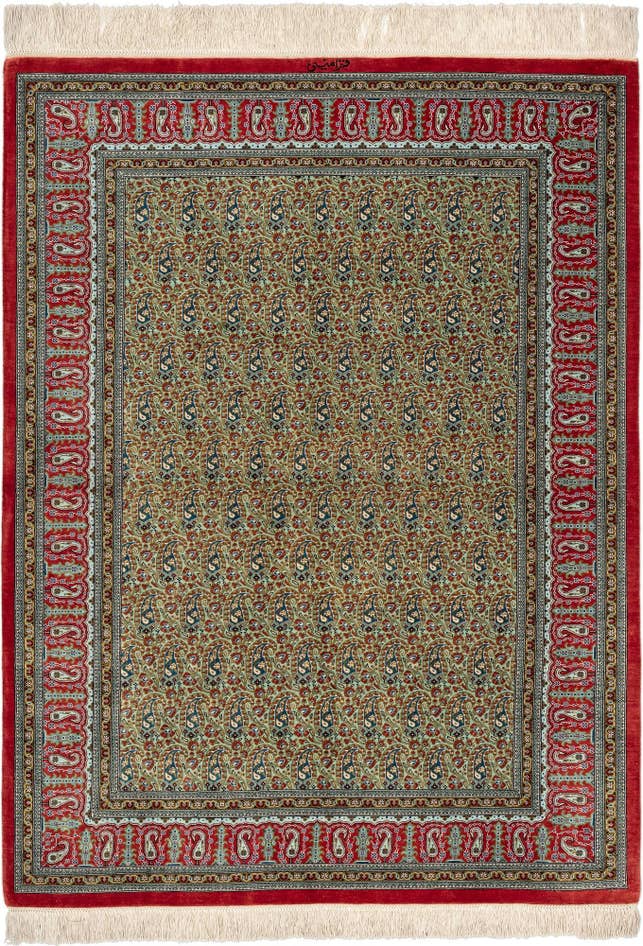 Detail image of 3' 3 x 4' 8 Ghom Silk Rug