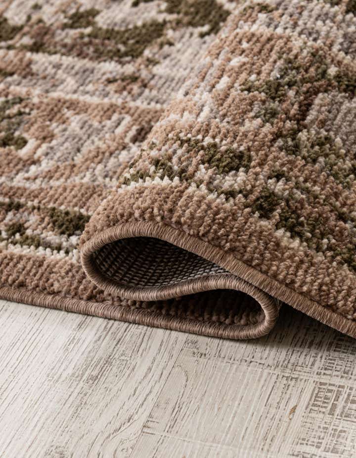 5' x 7' 7 Grand Tradition Rug