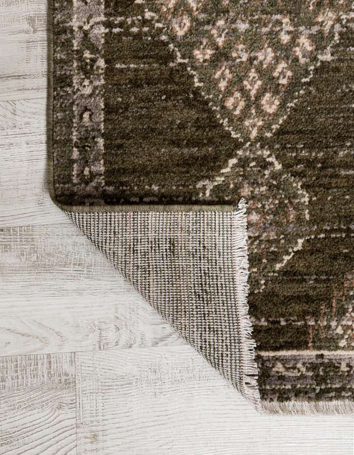 5' x 5' Grand Tradition Rug