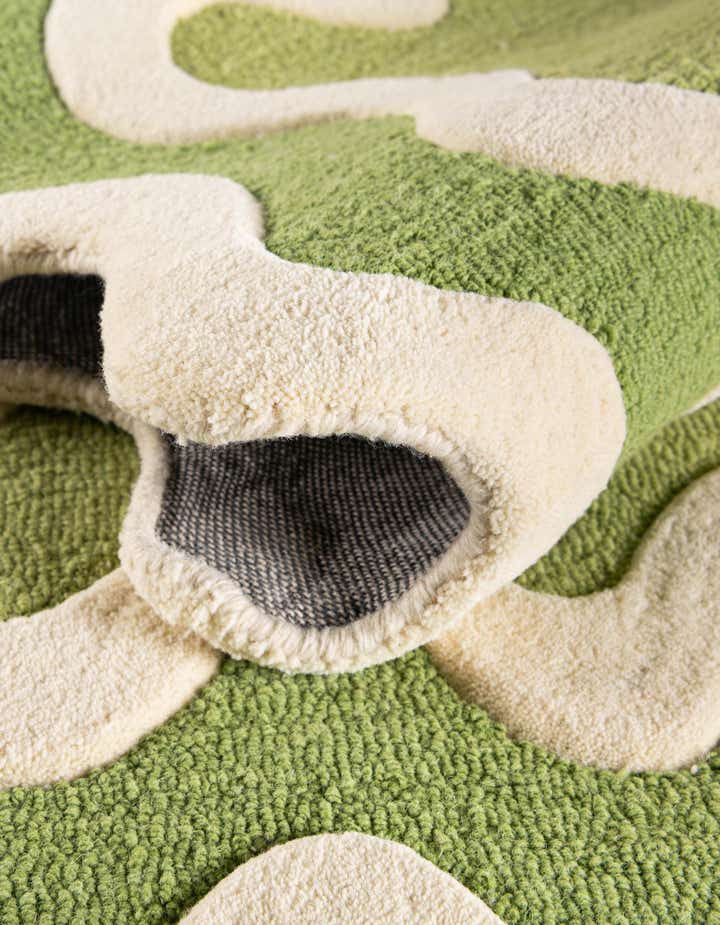 3' 1 x 5' 3 Happy Rugs Wiggles Wool