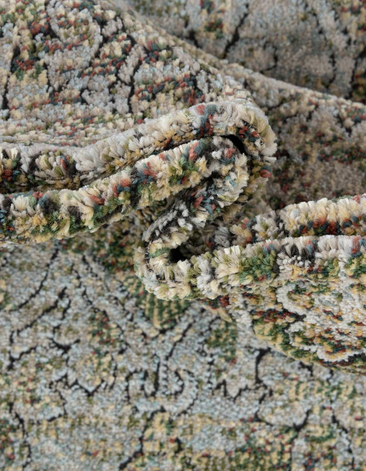 Detail image of 9' x 12' Isabella Rug