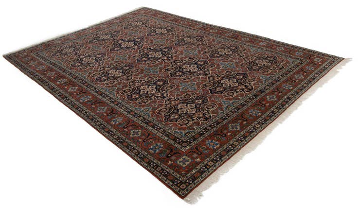 Detail image of 10' 8 x 14' 11 Isfahan Wool Rug