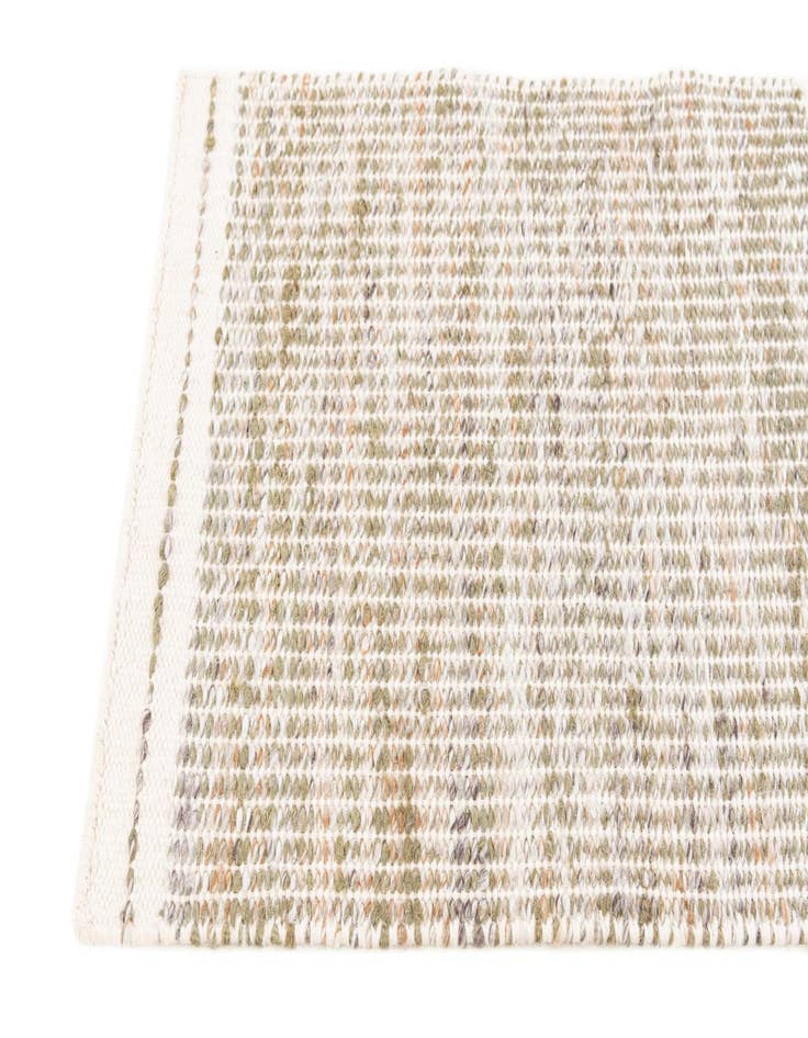 Detail image of 2' 2 x 3' 1 Hand Braided Jill Zarin Dorset Rug