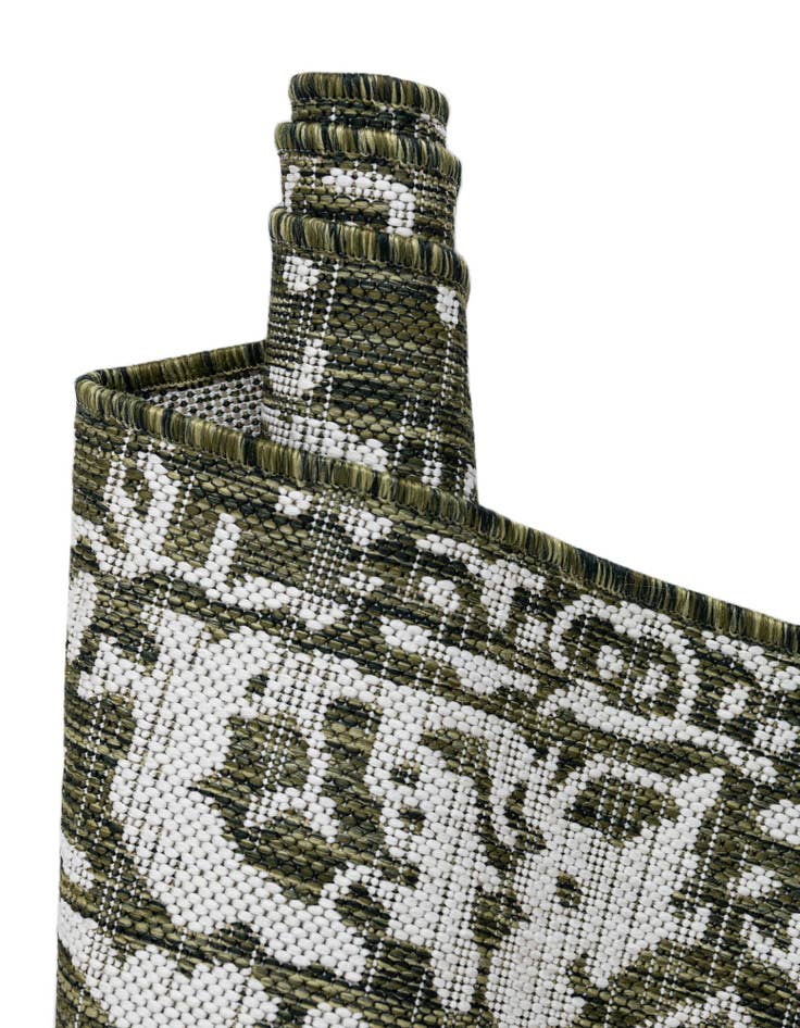 Detail image of Custom Green Easy-Clean Jill Zarin Indoor / Outdoor Rug