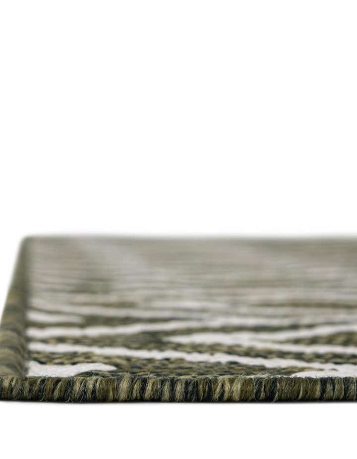 6' x 9' Easy-Clean Jill Zarin Turks and Caicos Indoor / Outdoor Rug