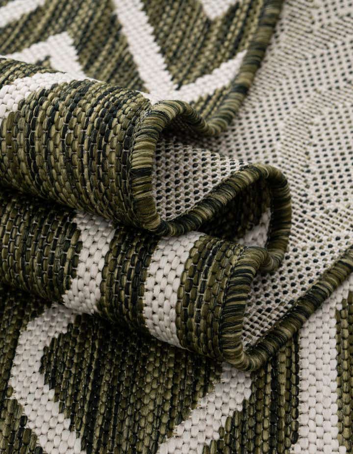 6' x 9' Easy-Clean Jill Zarin Turks and Caicos Indoor / Outdoor Rug