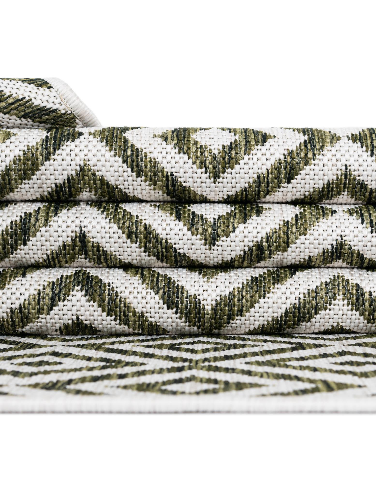 4' x 6' Easy-Clean Jill Zarin Costa Rica Indoor / Outdoor Rug