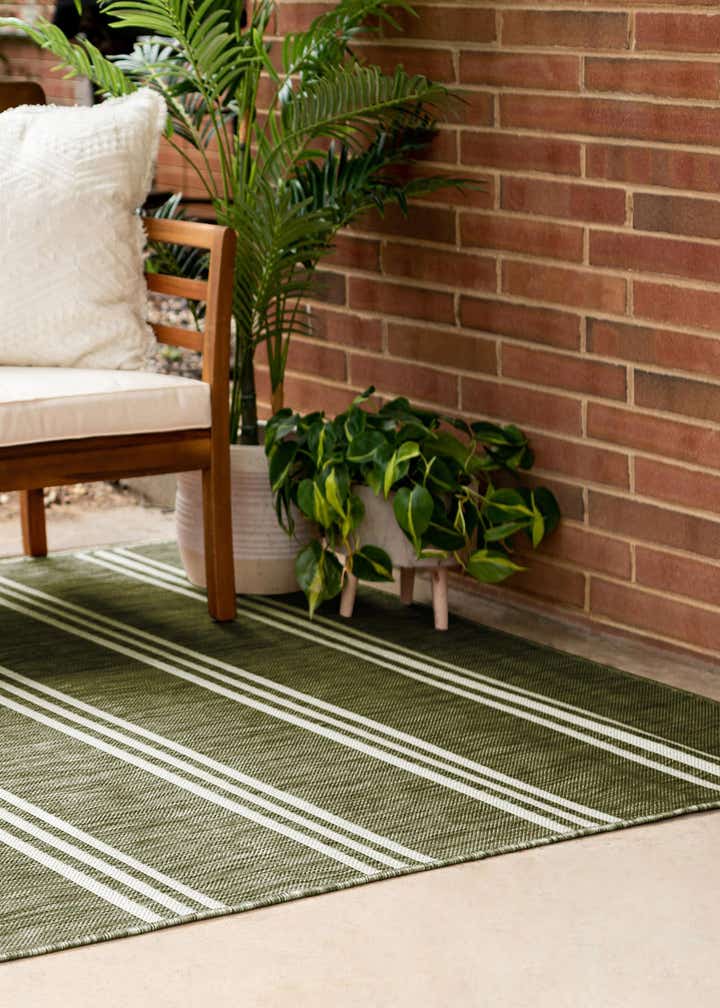 9' x 12' Easy-Clean Jill Zarin Anguilla Indoor / Outdoor Rug