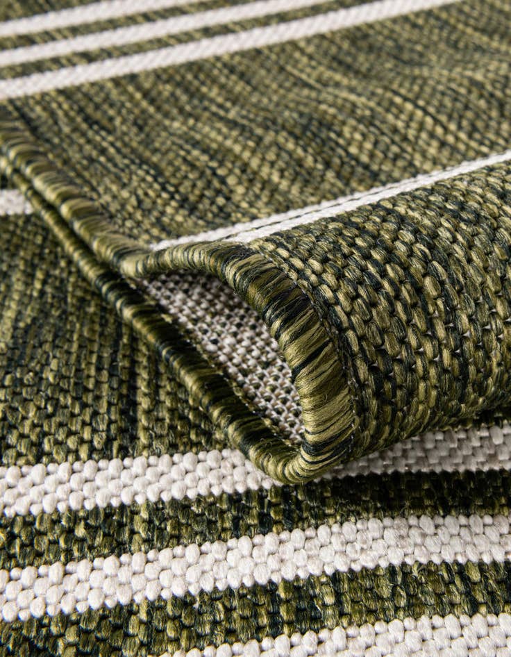 Detail image of Custom Green Easy-Clean Jill Zarin Indoor / Outdoor Rug