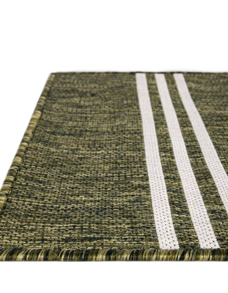 Detail image of Custom Green Easy-Clean Jill Zarin Indoor / Outdoor Rug