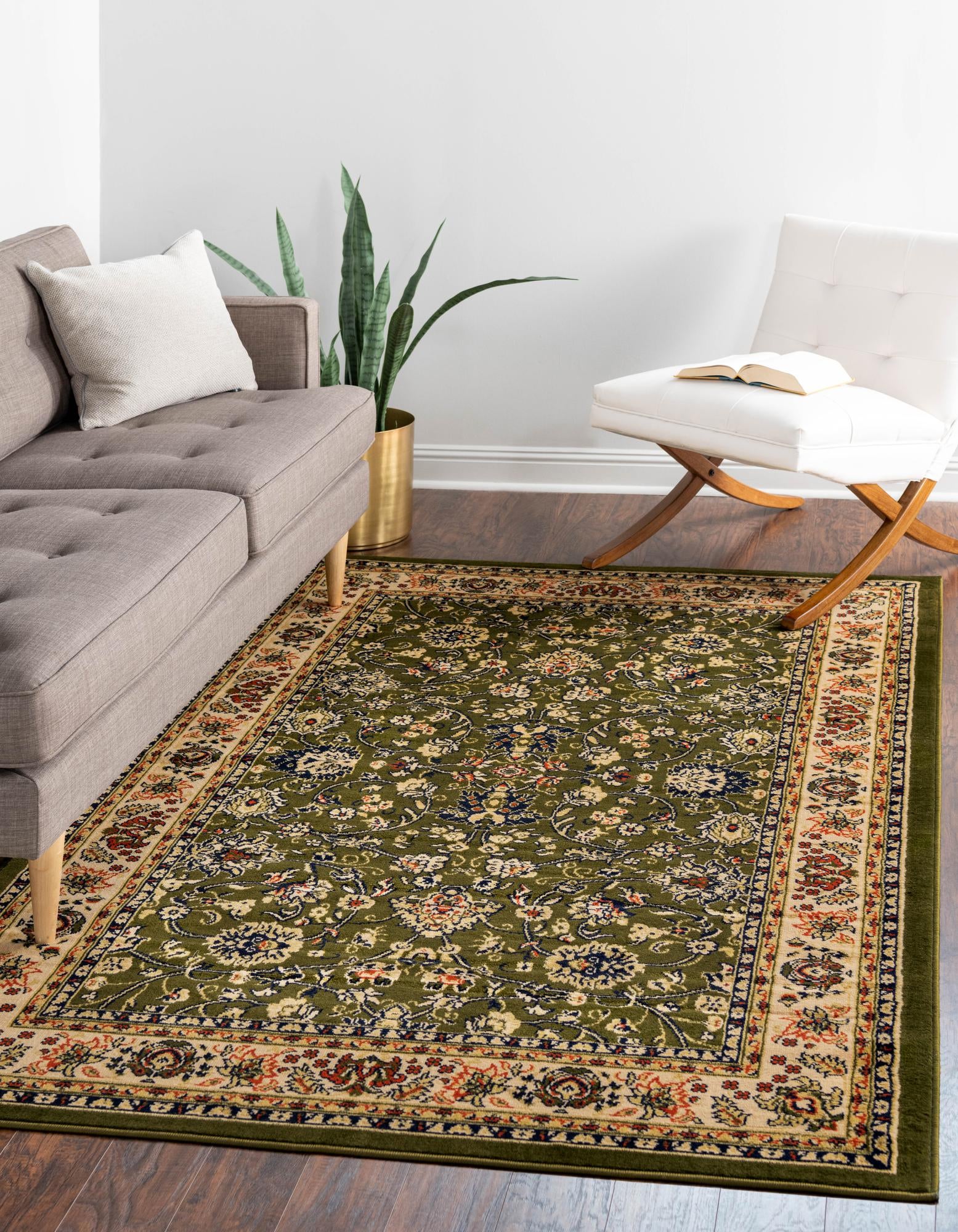 5' 3 x 8' Kashan Design Rug