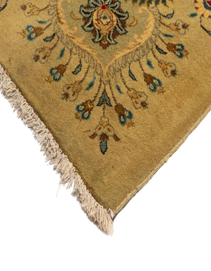 Detail image of 10' x 13' 8 Kashan Wool Rug