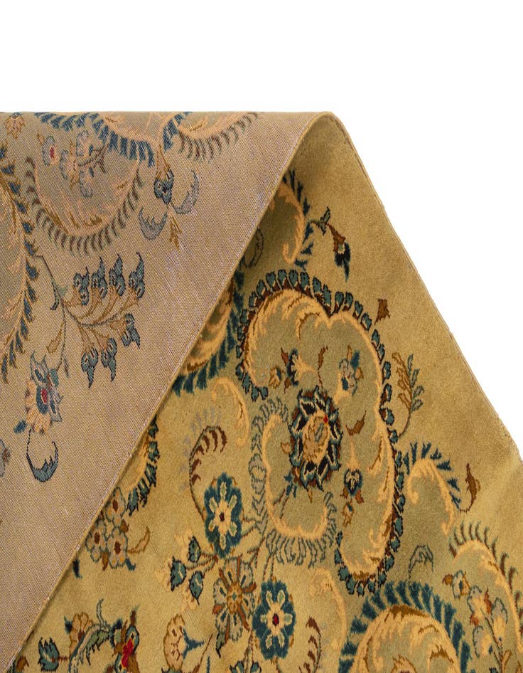 Detail image of 10' x 13' 8 Kashan Wool Rug