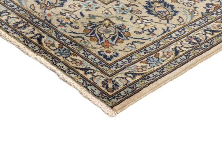 Detail image of 7' 10 x 11' 2 Kashan Wool Rug