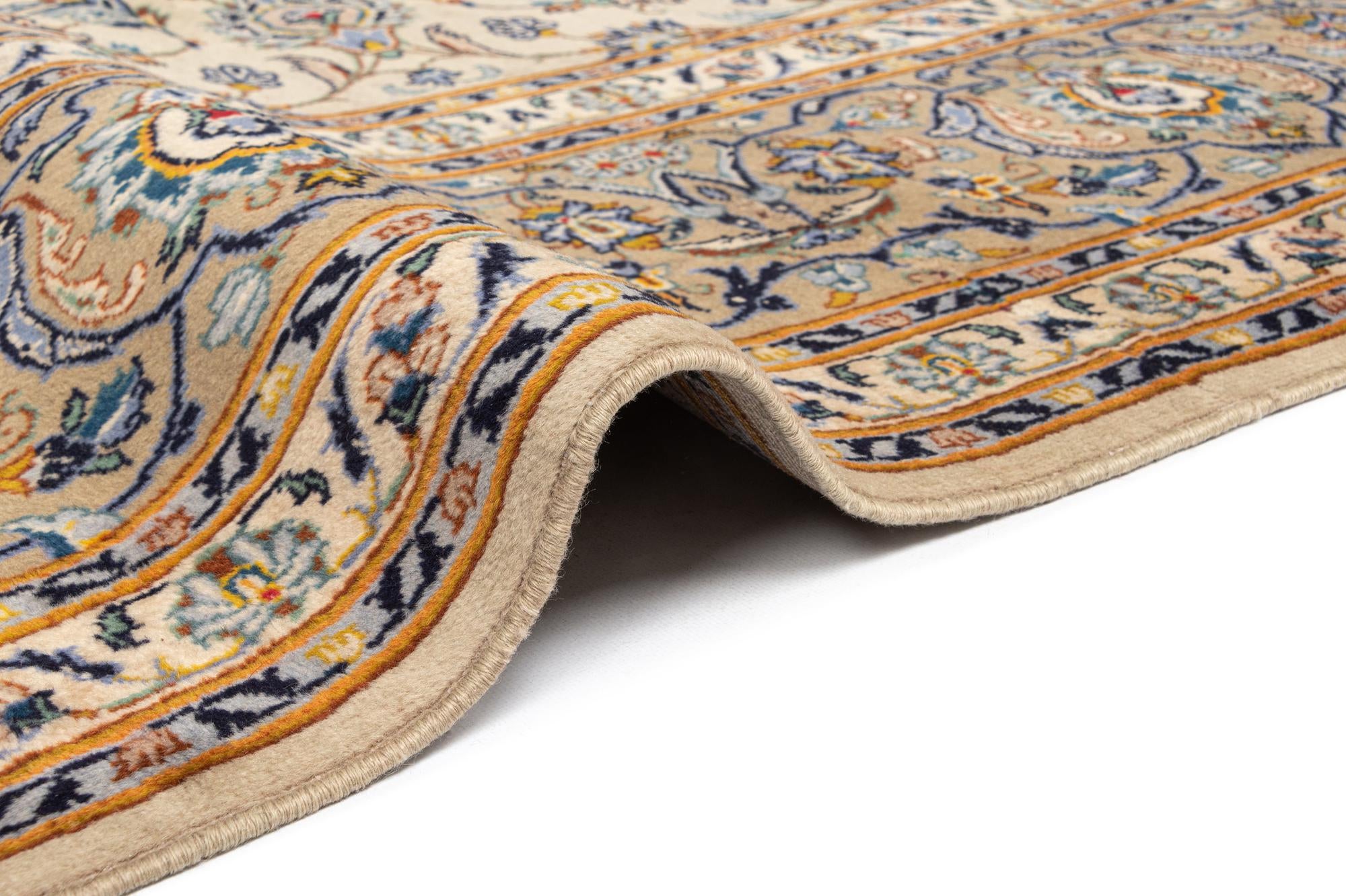 10' 6 x 13' 6 Kashan Wool Rug
