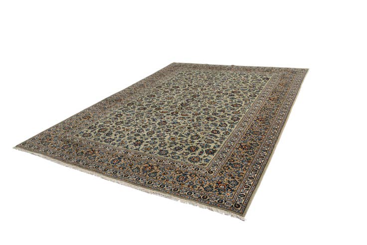 Detail image of 10' x 13' 4 Kashan Wool Rug