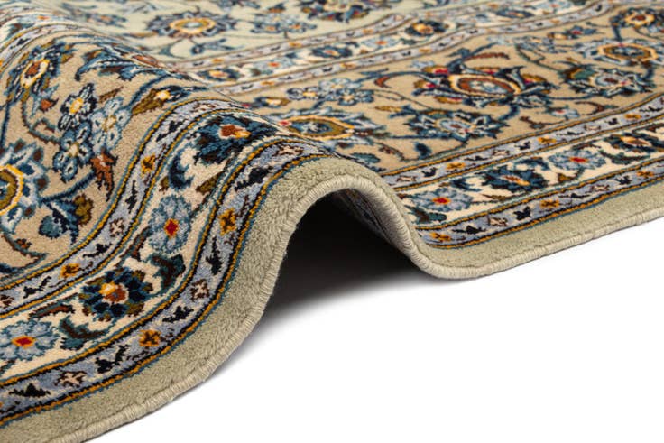 Detail image of 10' x 13' 4 Kashan Wool Rug