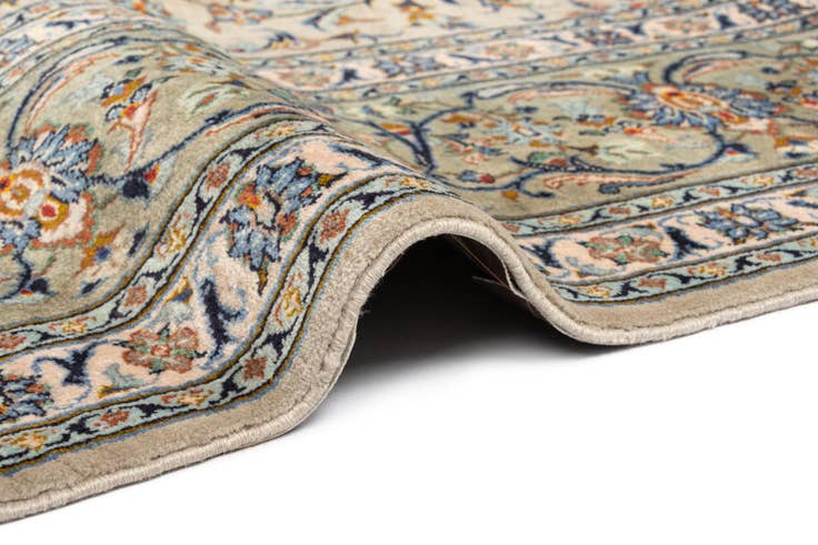 Detail image of 9' 9 x 12' 3 Kashan Wool Rug