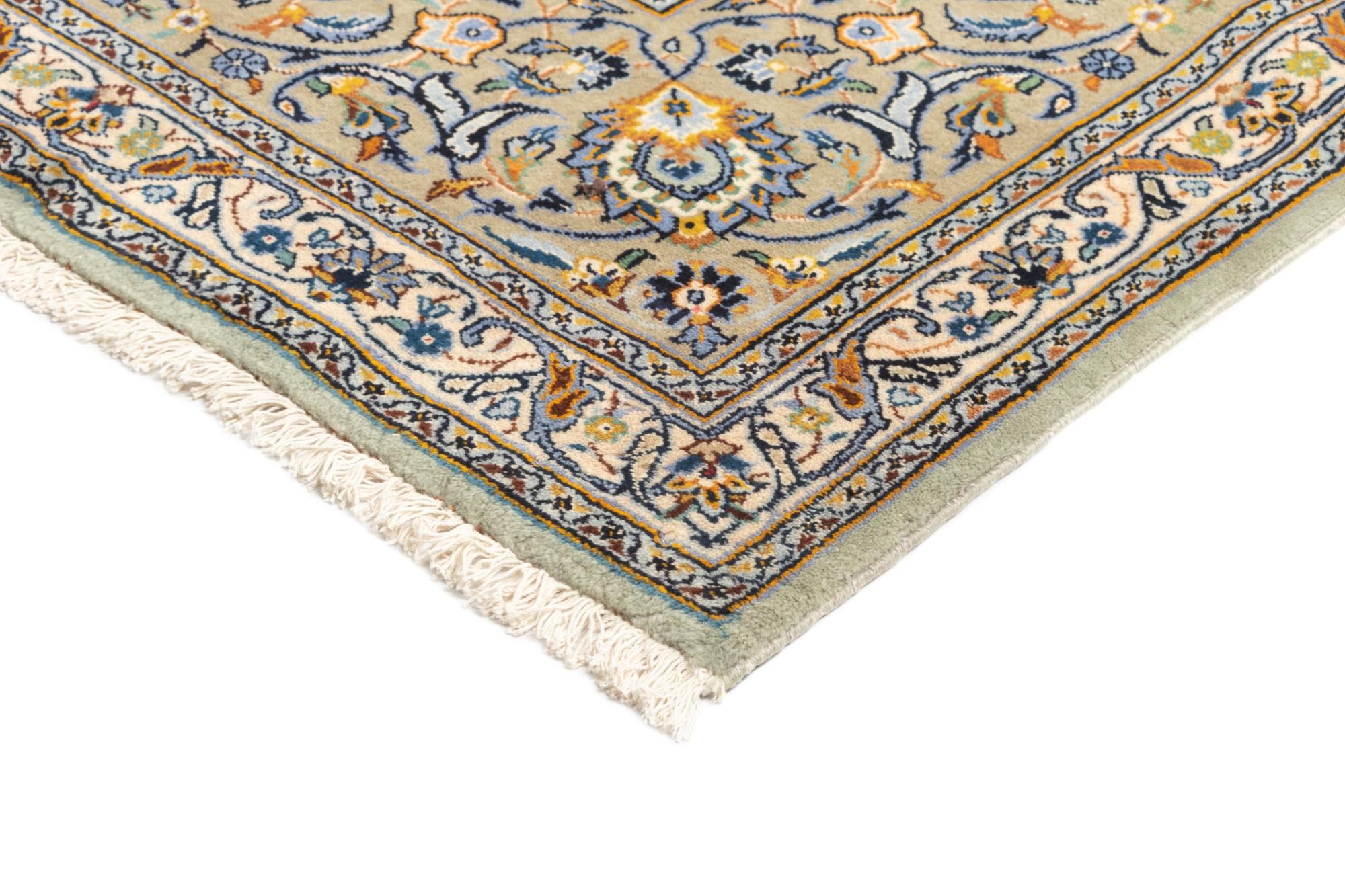10' 1 x 13' 7 Kashan Rug