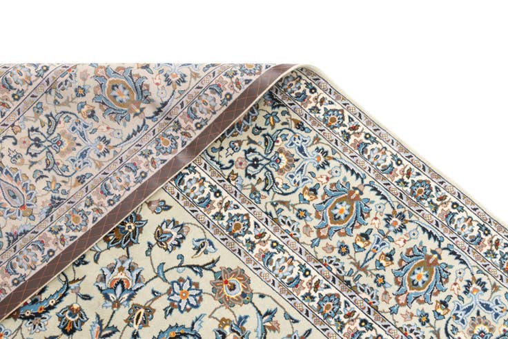 Detail image of 10' 4 x 13' 1 Kashan Rug