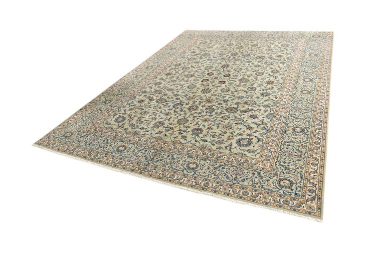 Detail image of 9' 8 x 13' 3 Kashan Rug