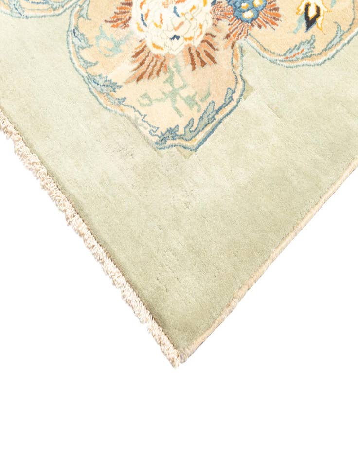 Detail image of 10' 8 x 13' 11 Kashan Rug