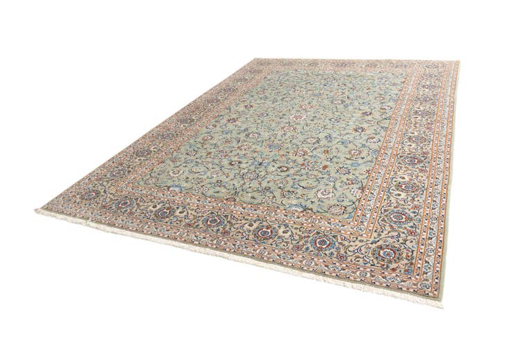 Detail image of 10' 1 x 13' 7 Kashan Rug