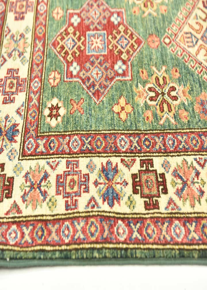 2' 10 x 4' Hand Knotted Kazak Oriental Rug
