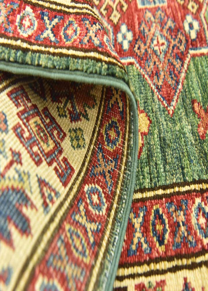 2' 10 x 4' Hand Knotted Kazak Oriental Rug
