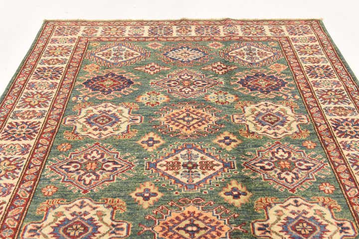 4' x 6' Hand Knotted Kazak Oriental Rug