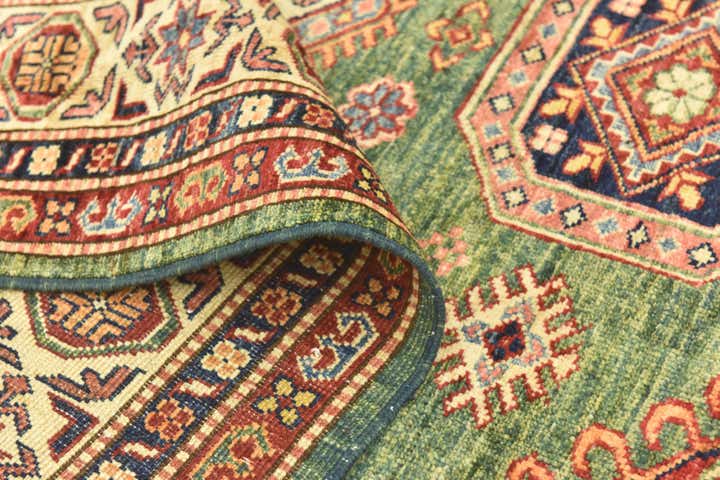 5' 9 x 7' 9 Hand Knotted Kazak Oriental Rug